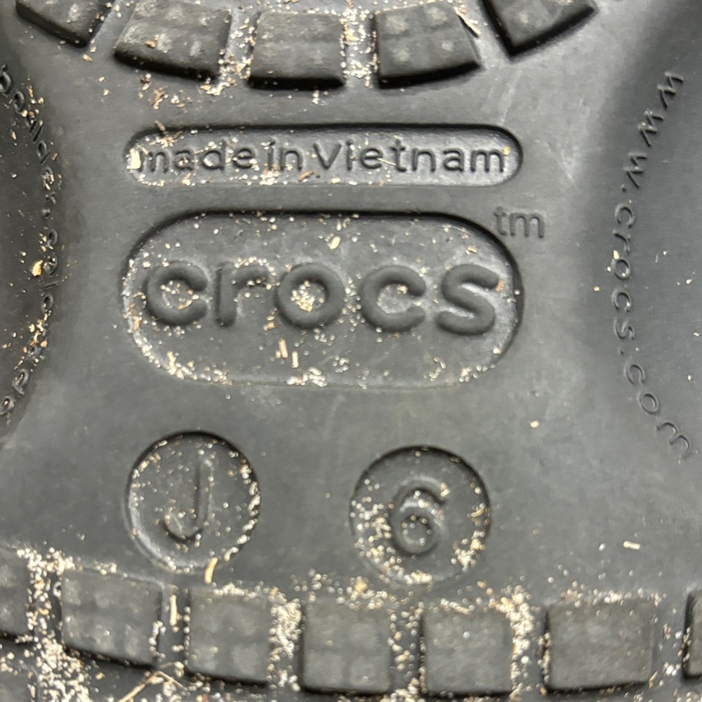 Crocs - Ron English with Colorful Charms - Picture 10 of 12